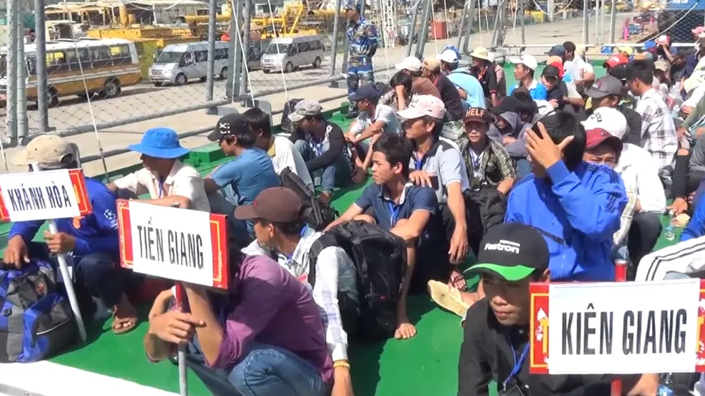 Indonesia trao trả 239 ngư dân Việt Nam