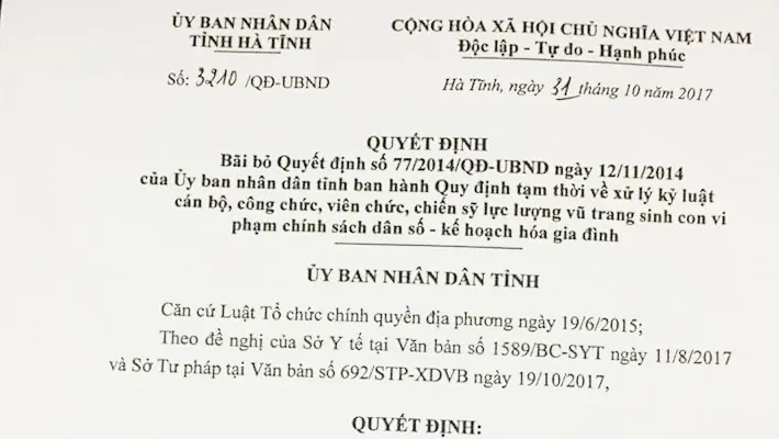 Trước đó, Quyết định số 77/2014/QĐ-UBND (QĐ77) ngày 12-11-2014 khiến hơn 1.000 CB-CC-VC, chiến sĩ lực lượng vũ trang của tỉnh đã bị xử lý kỷ luật