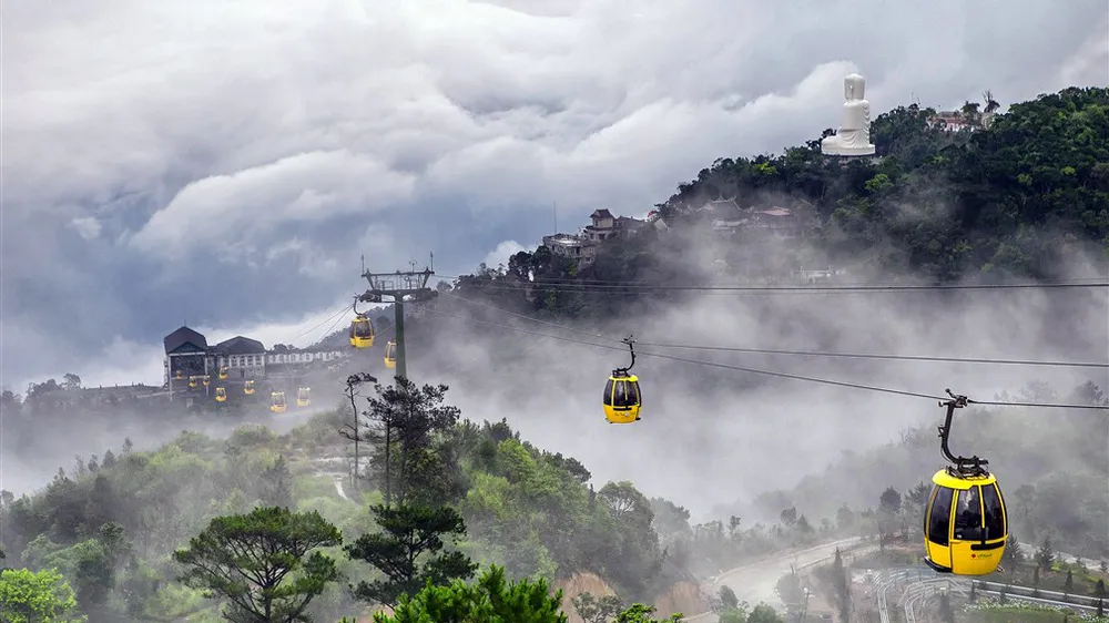 Thánh Nicolas sẽ diễu hành quanh Làng Pháp Bà Nà Hills Giáng sinh này ảnh 4