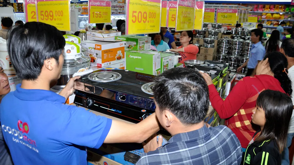 Co.opmart Chu Văn An tấp nập khách mua hàng khuyến mãi 