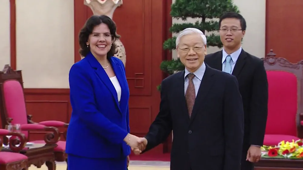 Tổng Bí thư Nguyễn Phú Trọng tiếp thân mật Đại sứ Cuba Lianys Torres Rivera.