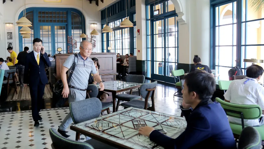 Ông Park Hang Seo ấn tượng với khu nghỉ dưỡng JW Marriott Phu Quoc Emerald Bay của Sun Group ảnh 5