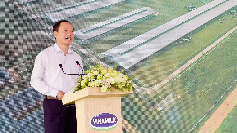 Vinamilk mở tổ hợp trang trại bò sữa công nghệ cao tại Thanh Hóa ảnh 1
