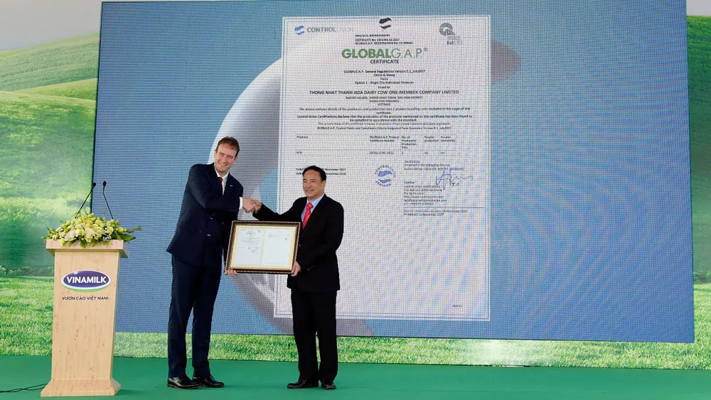 Vinamilk mở tổ hợp trang trại bò sữa công nghệ cao tại Thanh Hóa ảnh 3