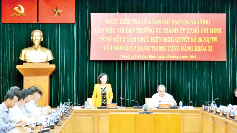 Cán bộ phải biết sợ khi dân không hài lòng ảnh 1