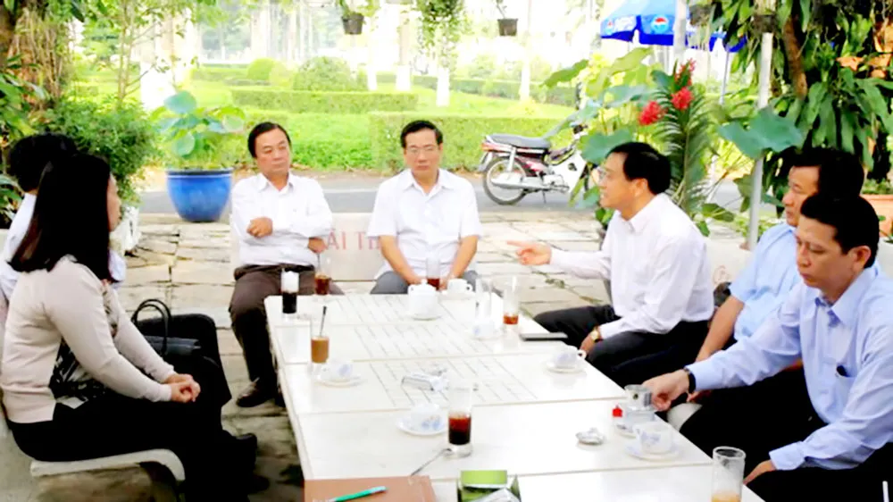 Mô hình cà phê doanh nhân ở Đồng Tháp. Ảnh: HẢI MINH