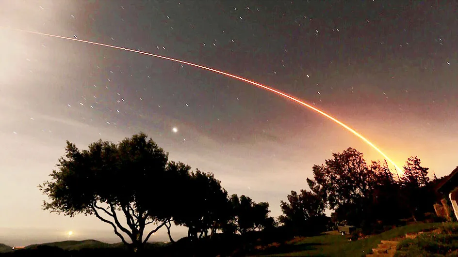 NASA phóng tàu thăm dò nghiên cứu về động đất trên sao Hỏa