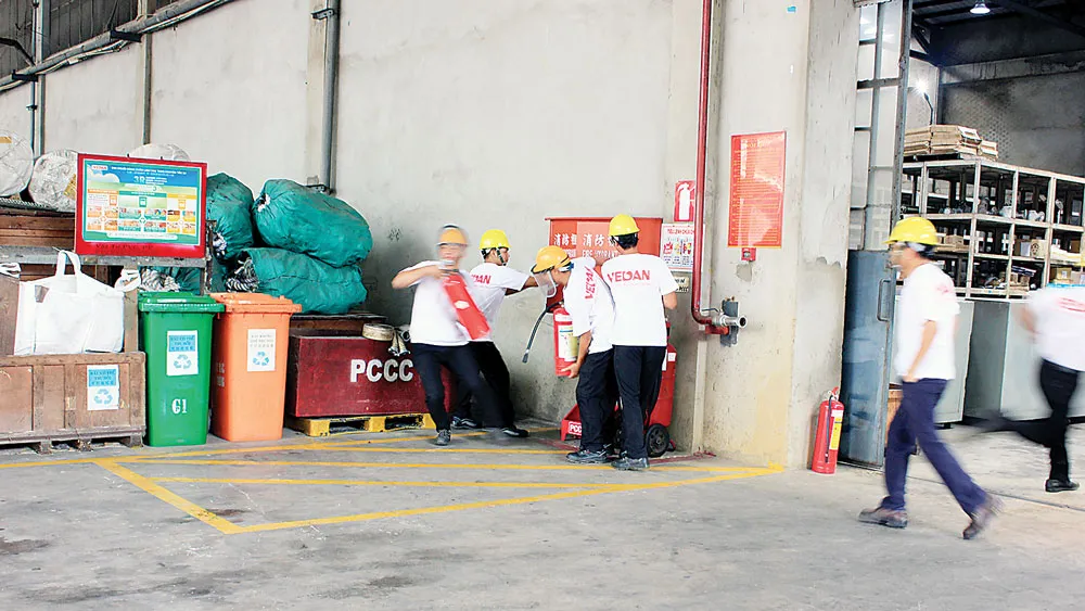 Công ty Vedan Việt Nam tích cực thực tập phương án chữa cháy và cứu nạn cứu hộ ảnh 1