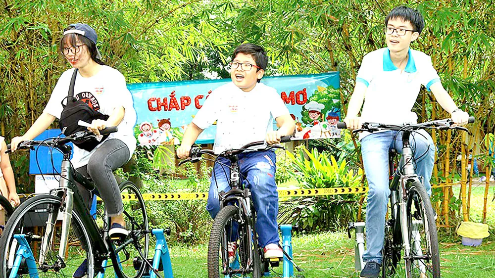 Công ty CP Tập đoàn Xây dựng Hòa Bình tổ chức Ngày hội “Chắp cánh ước mơ” 2018 ảnh 1