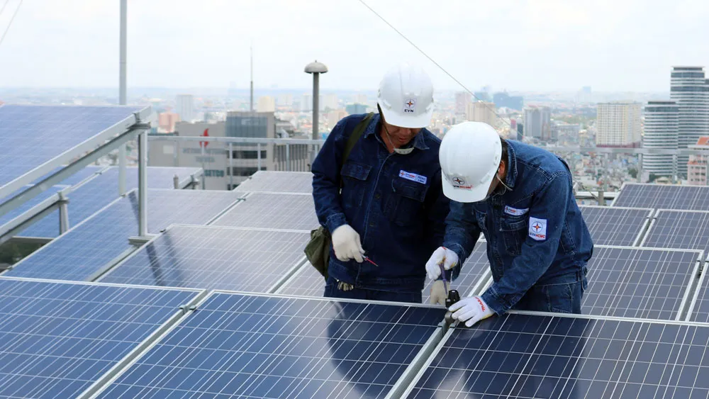Sử dụng điện năng lượng mặt trời: Tiềm năng lớn, lợi ích cao ảnh 1