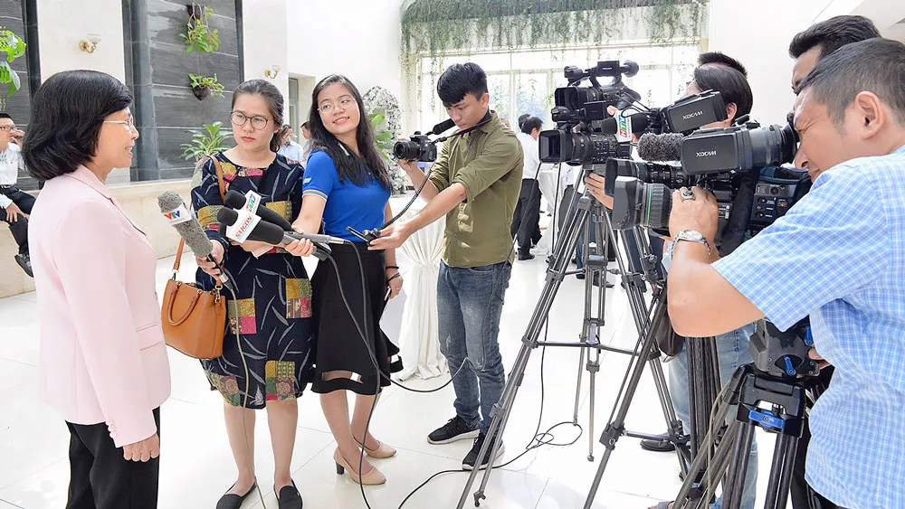 Báo chí nói đúng, nói trúng thì dân tin ảnh 6