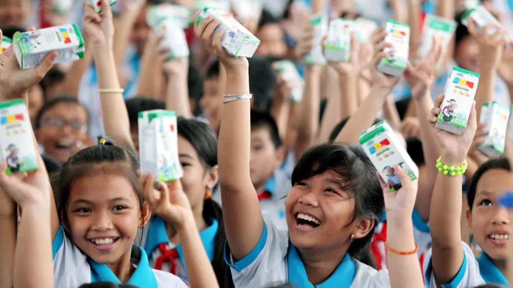 Vinamilk trao 76.500 ly sữa cho trẻ em tại tỉnh Vĩnh Long ảnh 2