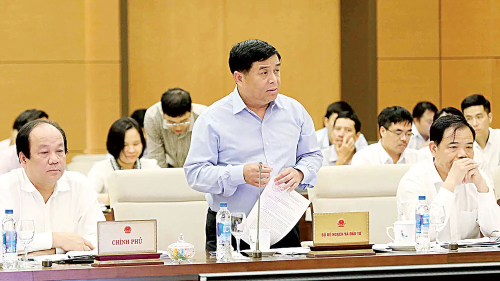 Bộ trưởng Bộ Kế hoạch và Đầu tư Nguyễn Chí Dũng phát biểu. Ảnh: TTXVN