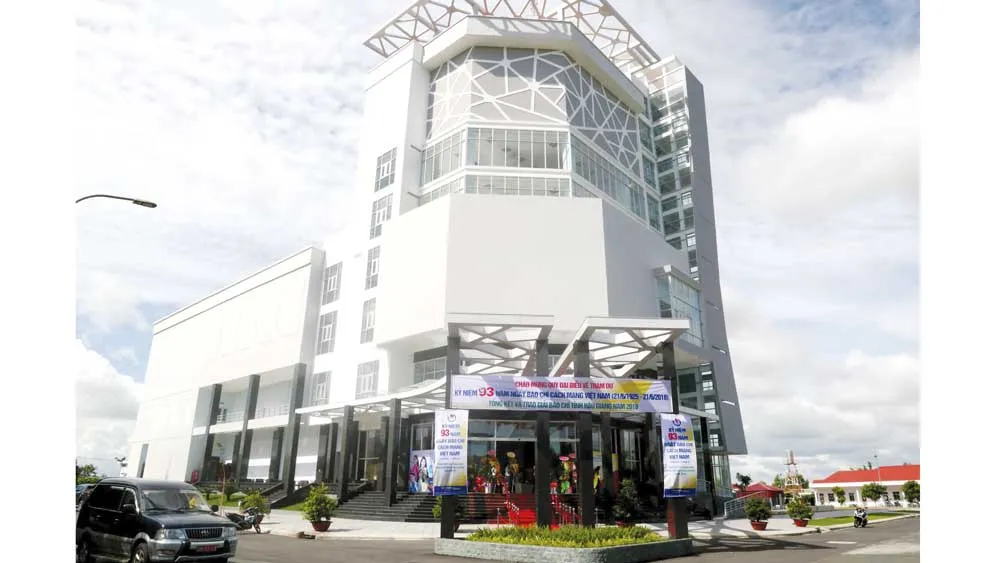 Vận hành trung tâm kỹ thuật và dự án số hóa truyền hình