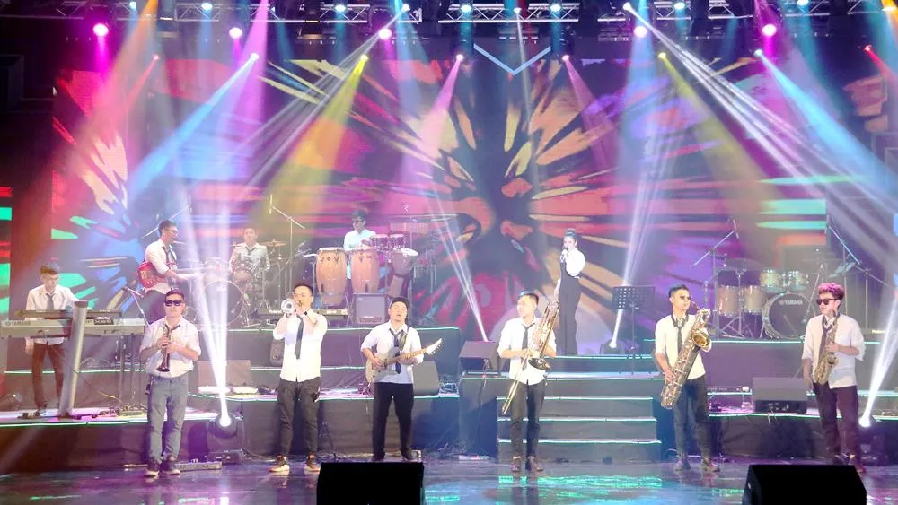 Ban nhạc Yellow Star biểu diễn tại Band Fest 2019