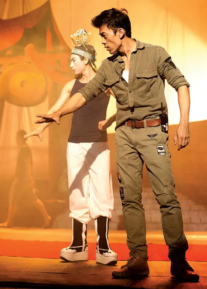 Đạo diễn Leon Quang Lê chỉ đạo diễn xuất phim Song lang