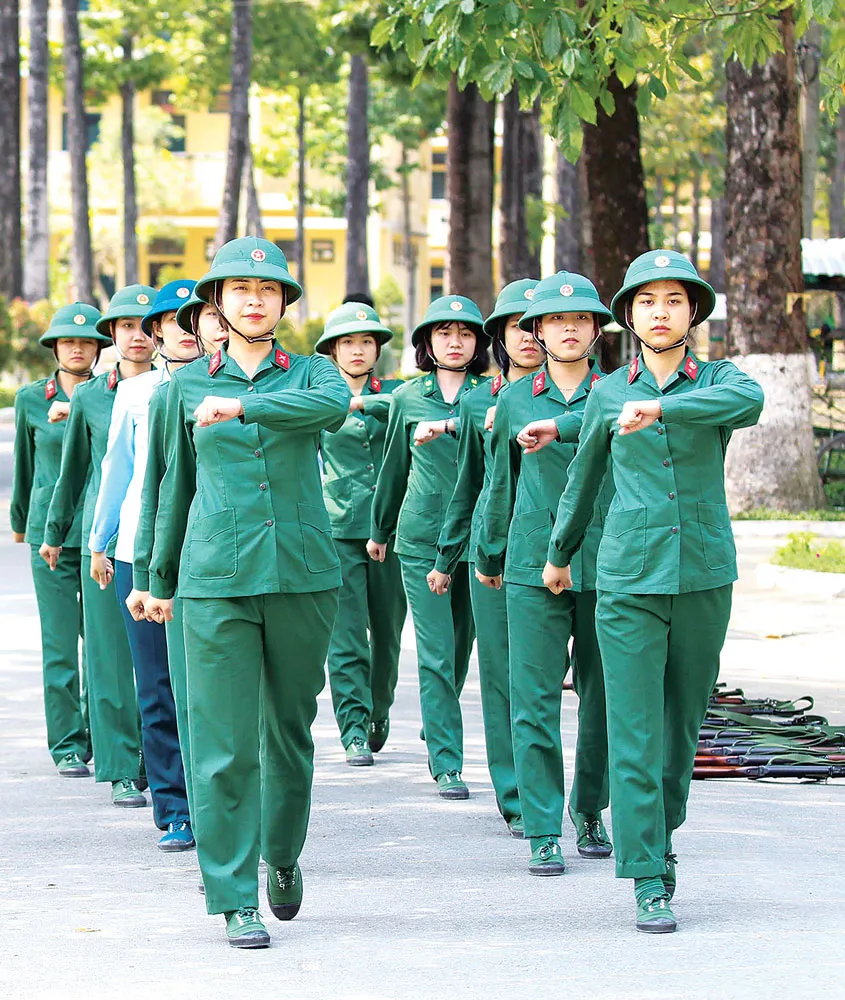 Một ngày của nữ tân binh ảnh 2