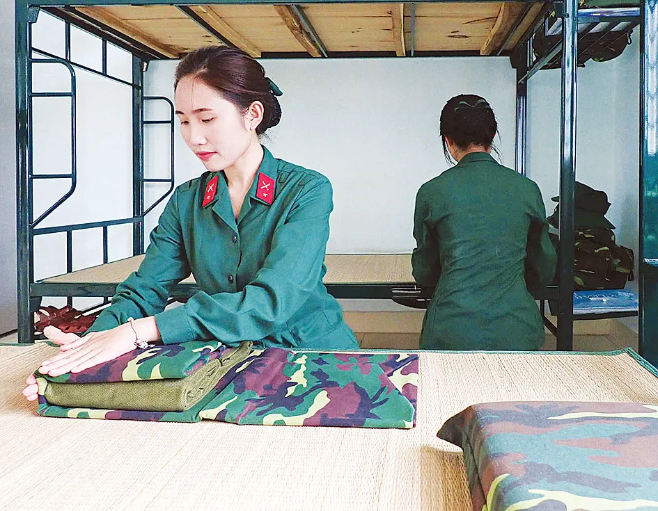 Một ngày của nữ tân binh ảnh 7