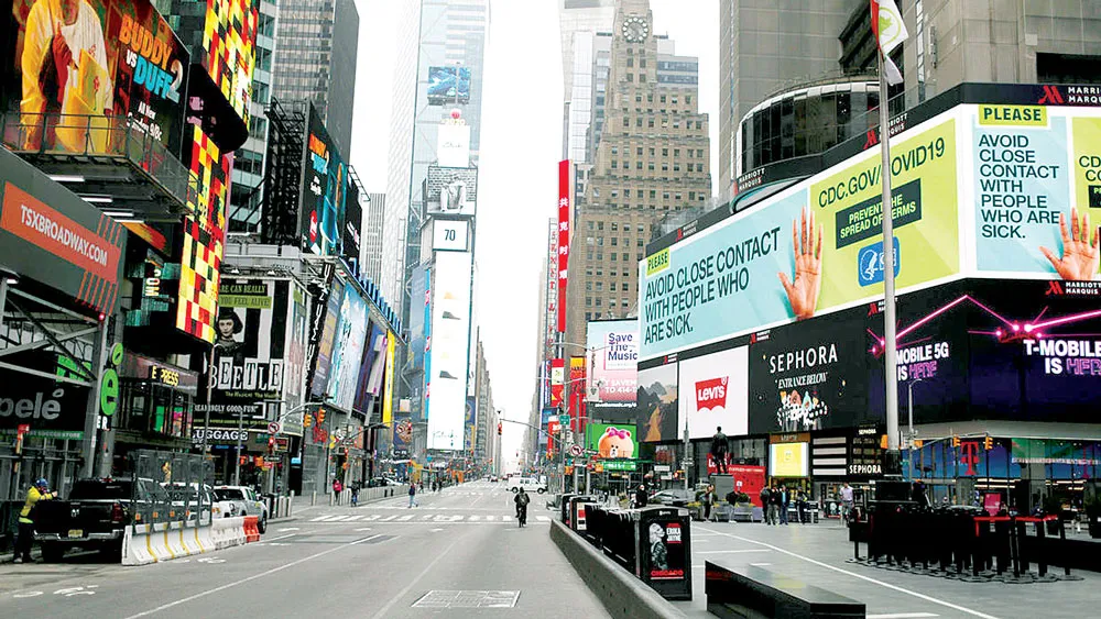 Quảng trường Thời Đại tại TP New York (Mỹ) vắng bóng người trong dịch Covid-19
