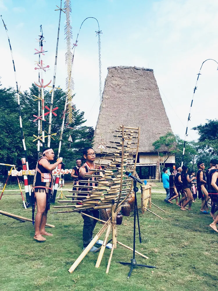 A Ngưi làm du lịch  ảnh 1