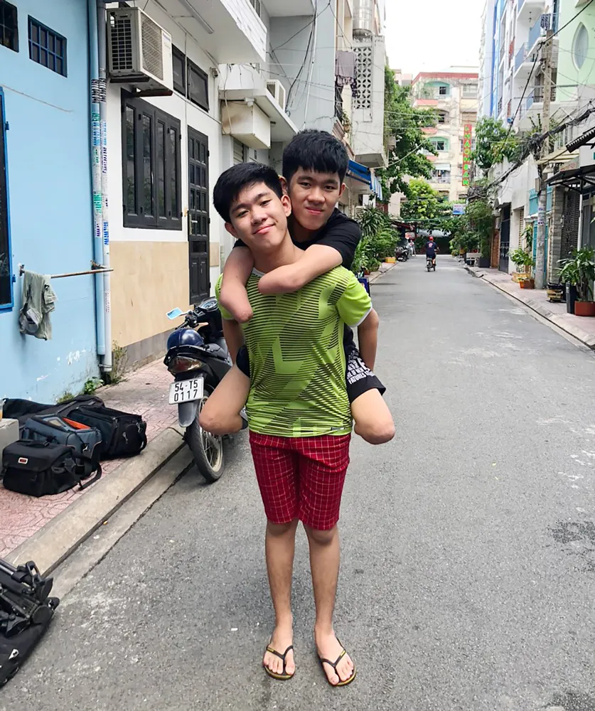 Hai anh em Gia Hưng - Gia Lâm