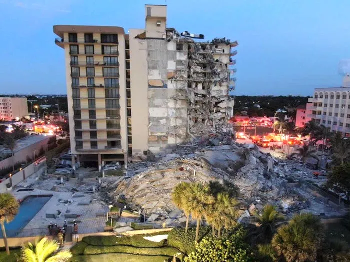 Tòa nhà Champlain Towers South