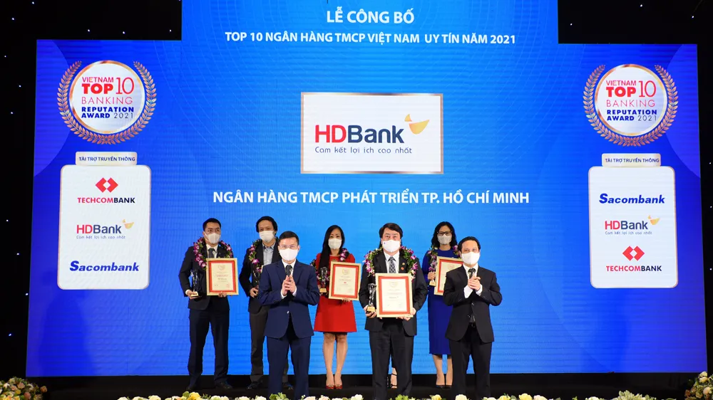Kinh doanh hiệu quả, đồng hành cùng nền kinh tế vượt Covid-19, HDBank khẳng định vị thế top 5 ngân hàng uy tín nhất Việt Nam