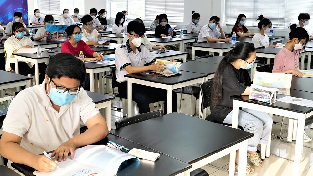 Thí sinh tham dự kỳ thi ĐGNL do ĐH Quốc gia TPHCM tổ chức năm 2022 tại tỉnh Đồng Nai