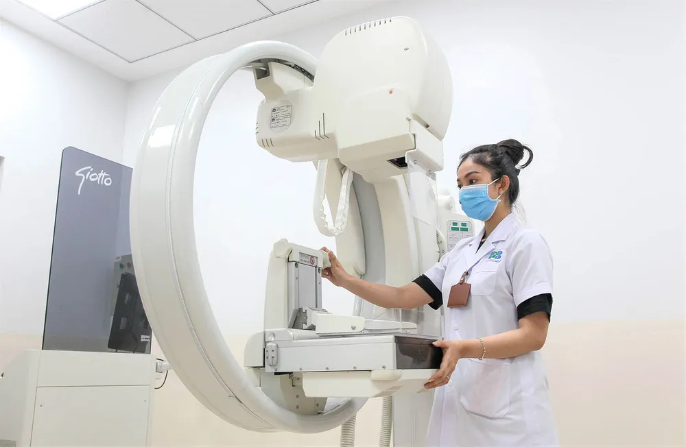 TPHCM chỉ có 3 nơi trang bị máy nhũ ảnh tầm soát ung thư vú là Bệnh viện Chợ Rẫy, Bệnh viện Quân y 175 và Bệnh viện Ung bướu TPHCM cơ sở 2