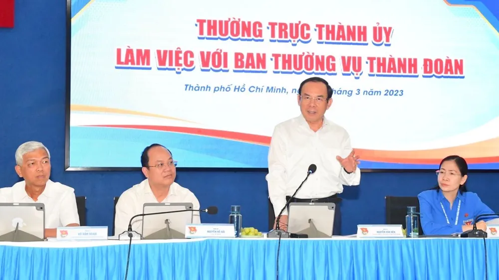 Bí thư Thành ủy TPHCM Nguyễn Văn Nên làm việc với Ban Thường vụ Thành Đoàn TPHCM vào chiều 13-3. Ảnh: VIỆT DŨNG Bí thư Thành ủy TPHCM Nguyễn Văn Nên làm việc với Ban Thường vụ Thành Đoàn TPHCM vào chiều 13-3. Ảnh: VIỆT DŨNG