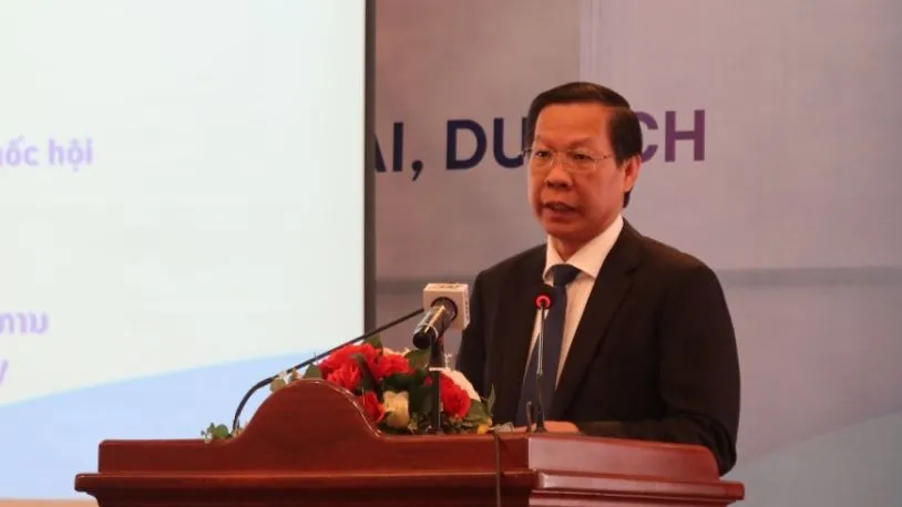 Đồng chí Phan Văn Mãi phát biểu tại Diễn đàn Kết nối thúc đẩy hợp tác đầu tư, thương mại, du lịch Việt Nam – Lào – Thái Lan tại Pakse, tỉnh Champasak