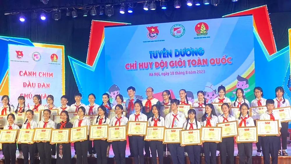 Lễ tuyên dương Chỉ huy Đội giỏi toàn quốc lần thứ IV