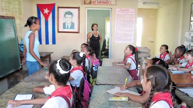 Một lớp học ở Cuba. Nguồn: OnCuba