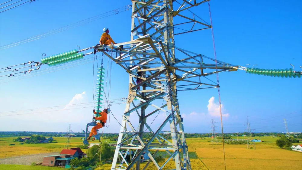 Theo cơ quan thẩm tra của Quốc hội, cơ chế giá bán lẻ điện hiện nay chưa đồng bộ với thực tế phát triển thị trường điện Theo cơ quan thẩm tra của Quốc hội, cơ chế giá bán lẻ điện hiện nay chưa đồng bộ với thực tế phát triển thị trường điện