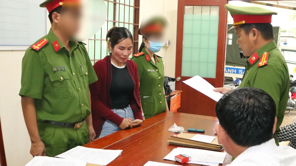 Đối tượng tại cơ quan CSĐT. Ảnh: PHẠM HƠN Đối tượng tại cơ quan CSĐT. Ảnh: PHẠM HƠN