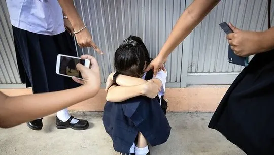 bao luc hoc duong 9.jpg