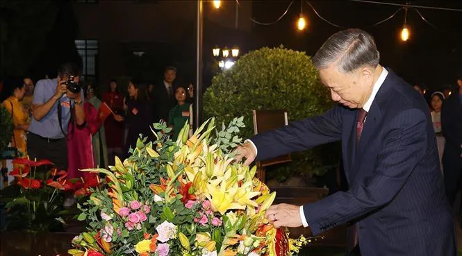 tbt to lam tham trung quoc 4.jpg