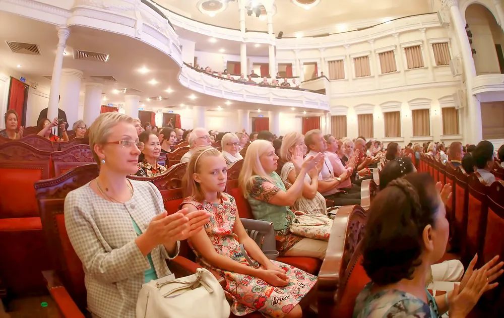 Nhà hát đạt chuẩn - Từ mơ ước đến hiện thực: Đầu tư, nuôi dưỡng nghệ sĩ, sản phẩm và cả khán giả ảnh 1