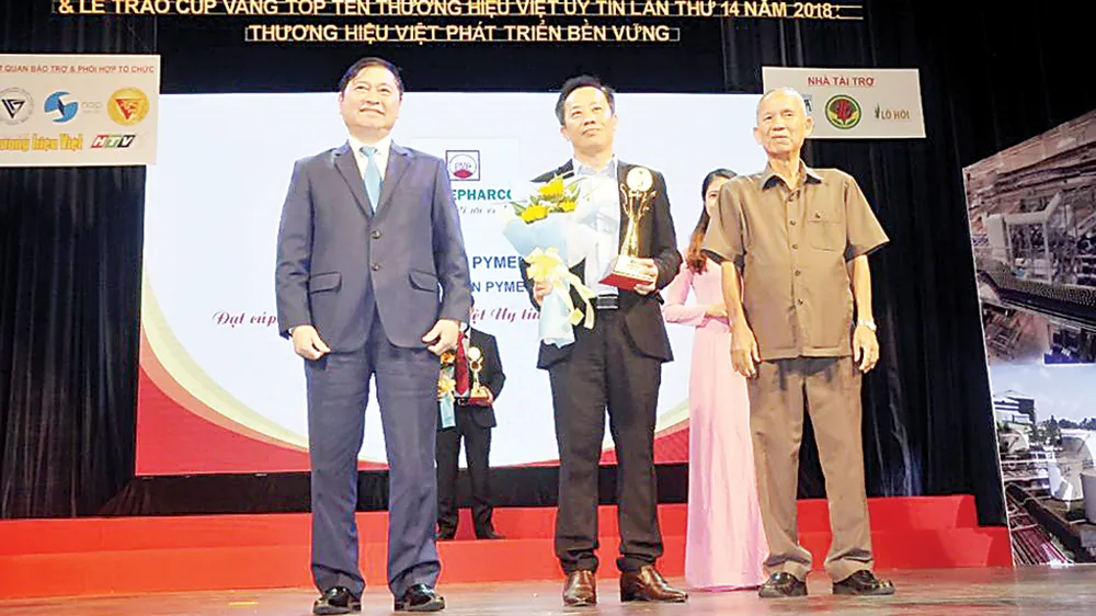 Pymepharco nhận Cúp Vàng Tốp 10 “Thương hiệu Việt uy tín” lần thứ 14 (năm 2018) ảnh 1