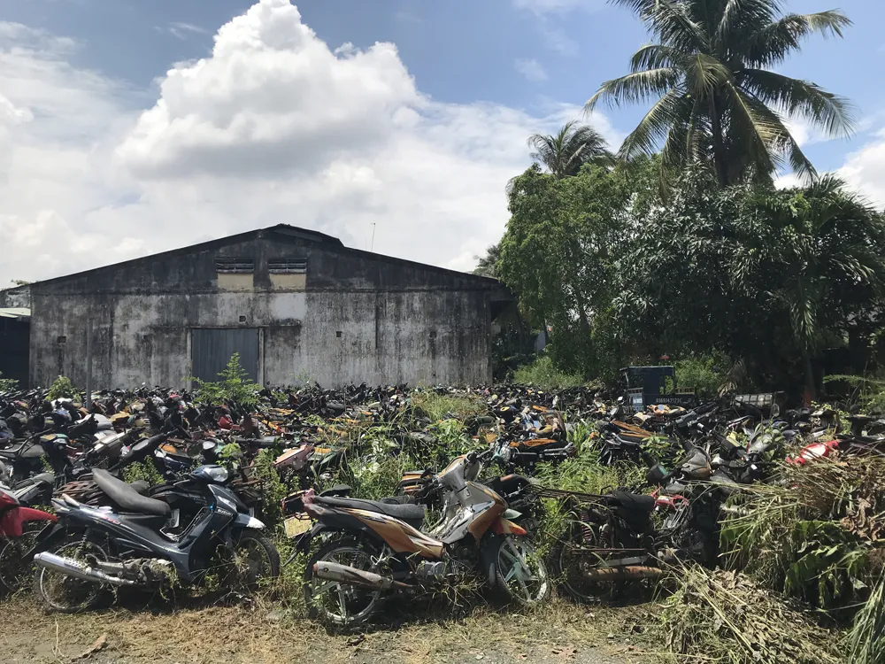 Nhiêu khê xử lý xe vi phạm bị “bỏ quên” ảnh 1