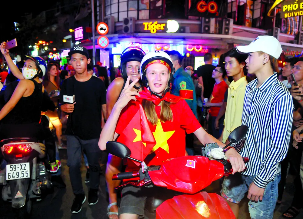 Rực lửa Việt Nam! ảnh 1