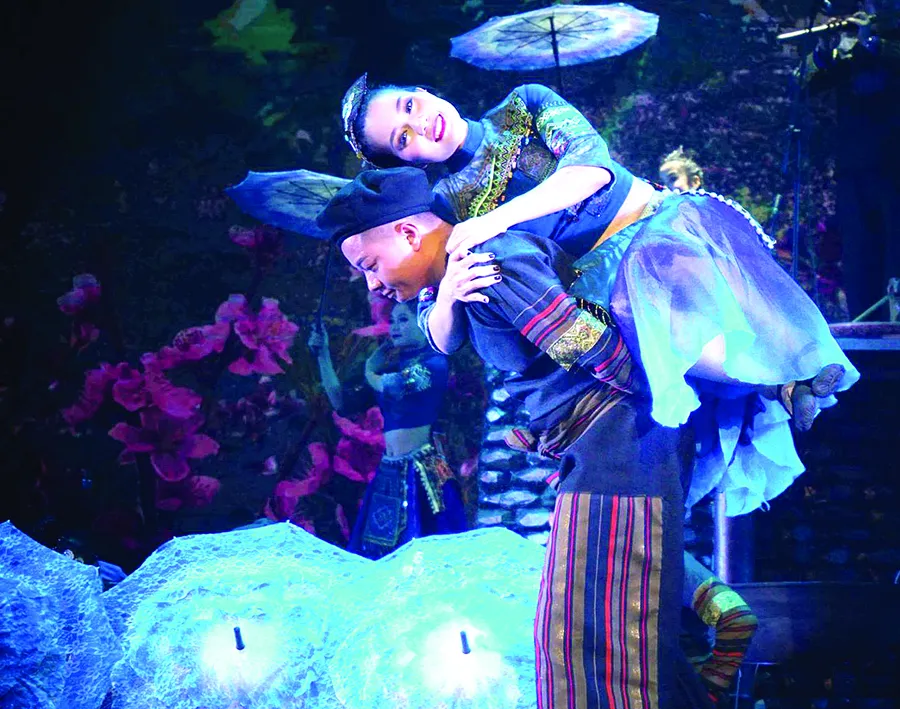 Xã hội hóa các hoạt động văn hóa, nghệ thuật: Được nhiều, mất cũng nhiều ảnh 1