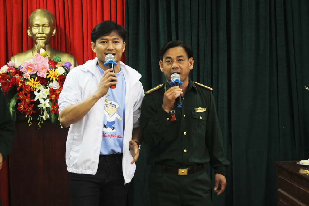 Chiến sĩ Vùng 3 Hải Quân đón tết trên biển ảnh 4