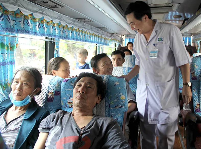 Chuyến xe yêu thương của bệnh nhân ung thư  ảnh 2