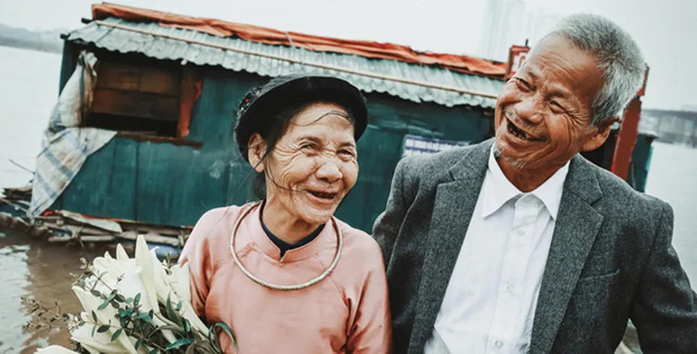 Hạnh phúc hôn nhân là cùng nhau đi đến cuối cuộc đời