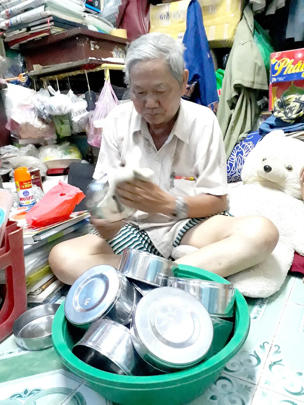 Hơn 40 năm lo cơm người nghèo ảnh 1