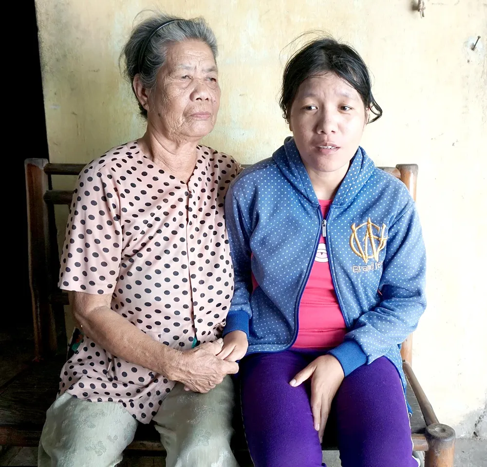 Mẹ già bệnh tật nuôi con tâm thần ảnh 1