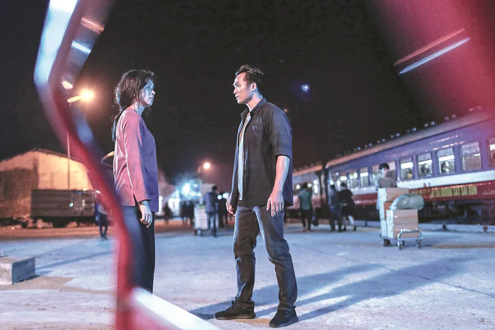 Phim Việt - Trăn trở câu chuyện xuất ngoại ảnh 2