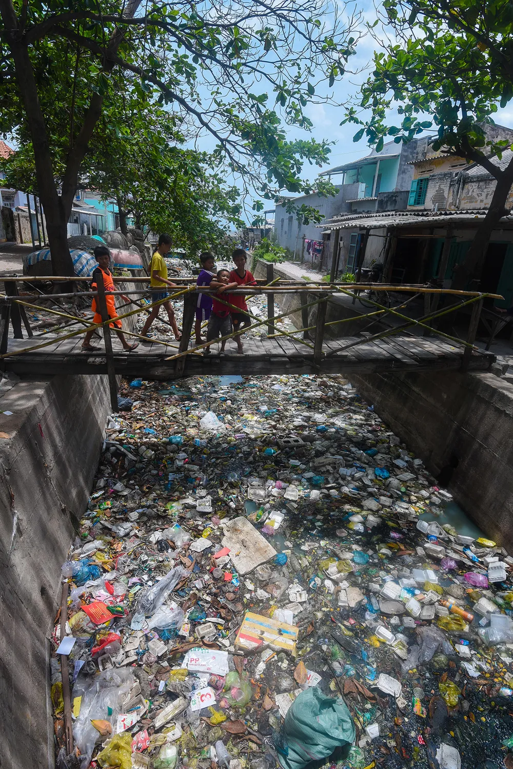 Sống xanh thời hiện đại - Bài 3: Bớt nói, hãy hành động! ảnh 1