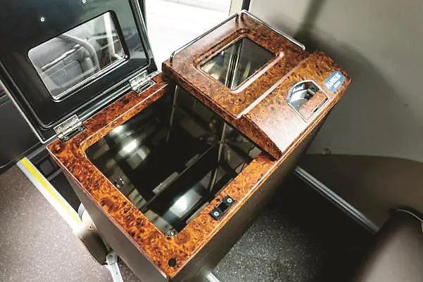 Hyundai Universe 2019 có thêm nhiều tính năng mới ảnh 3